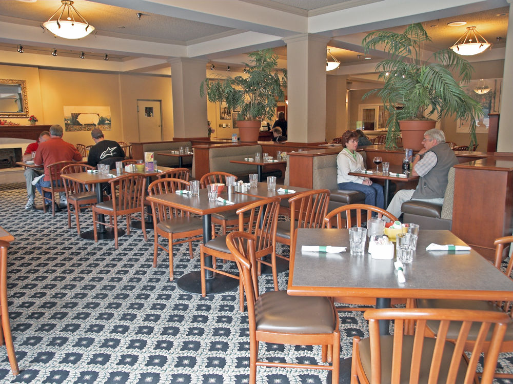 Best Western Plus Barclay Hotel Port Alberni Restaurant photo